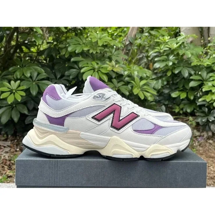New Balance 900 White/Purple Sneakers