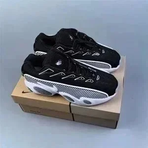 Nike Air Max 270 Black/White Sneakers