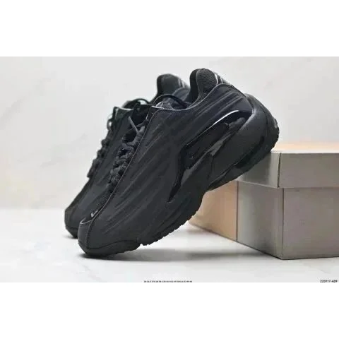 Nike Air Max 270 Triple Black Sneakers