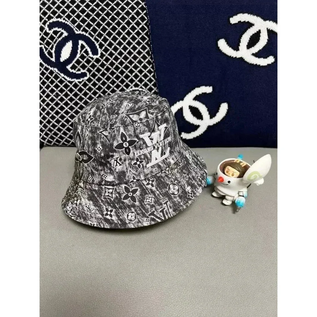Louis Vuitton Neverfull Monogram Bucket Hat