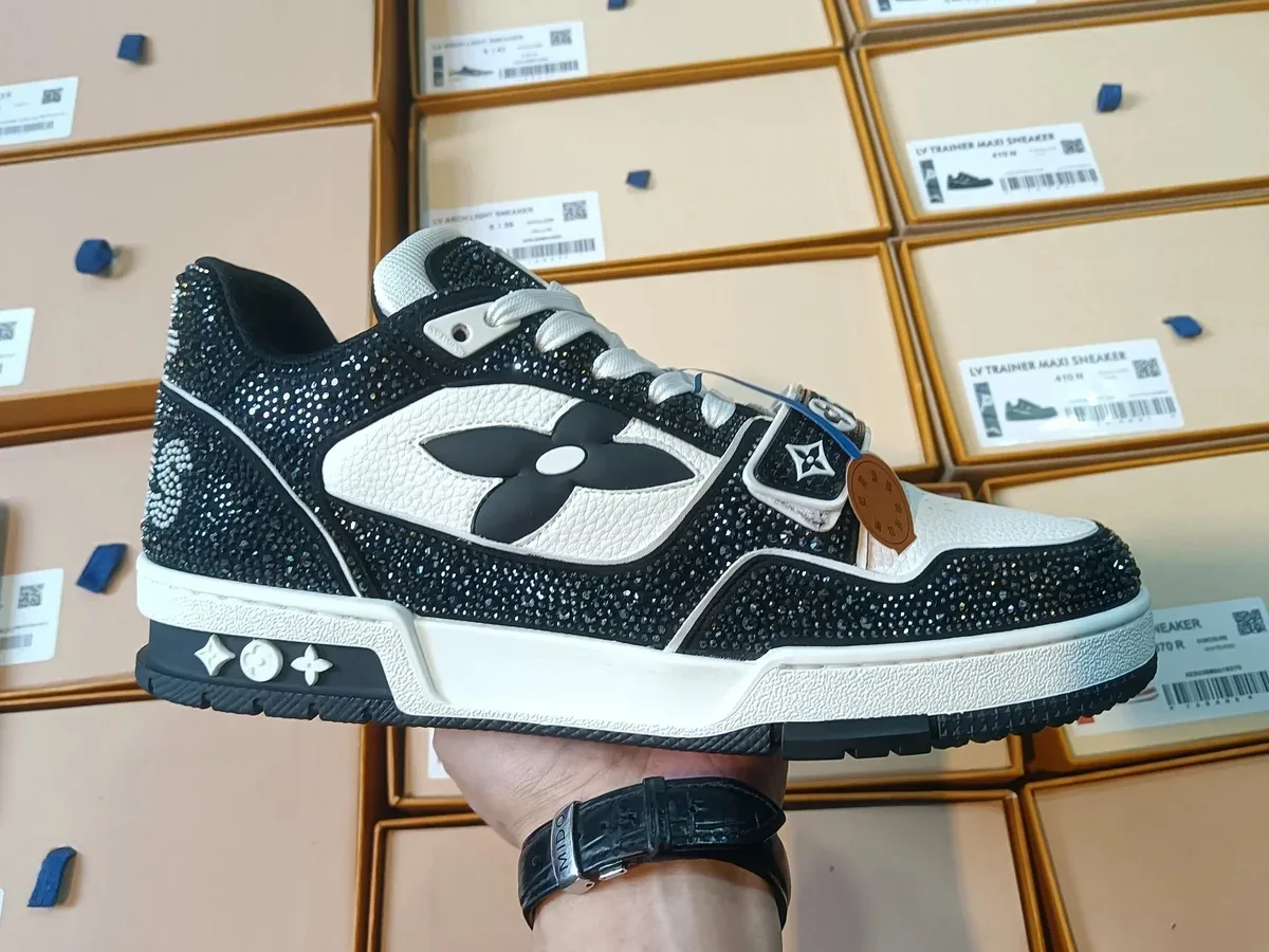 Louis Vuitton LV Trainer Maxi Black Diamond Sneakers