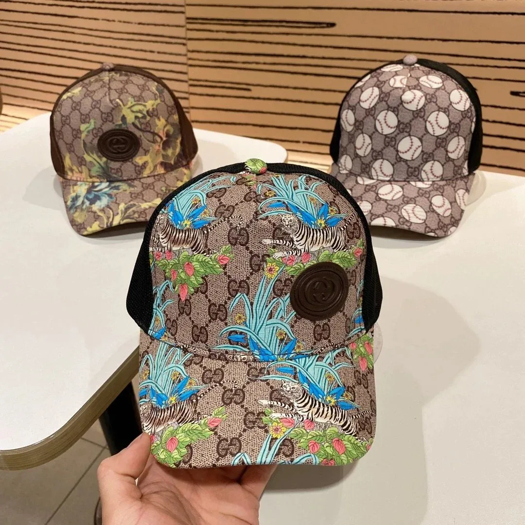 Gucci GG Supreme Tiger Floral Cap
