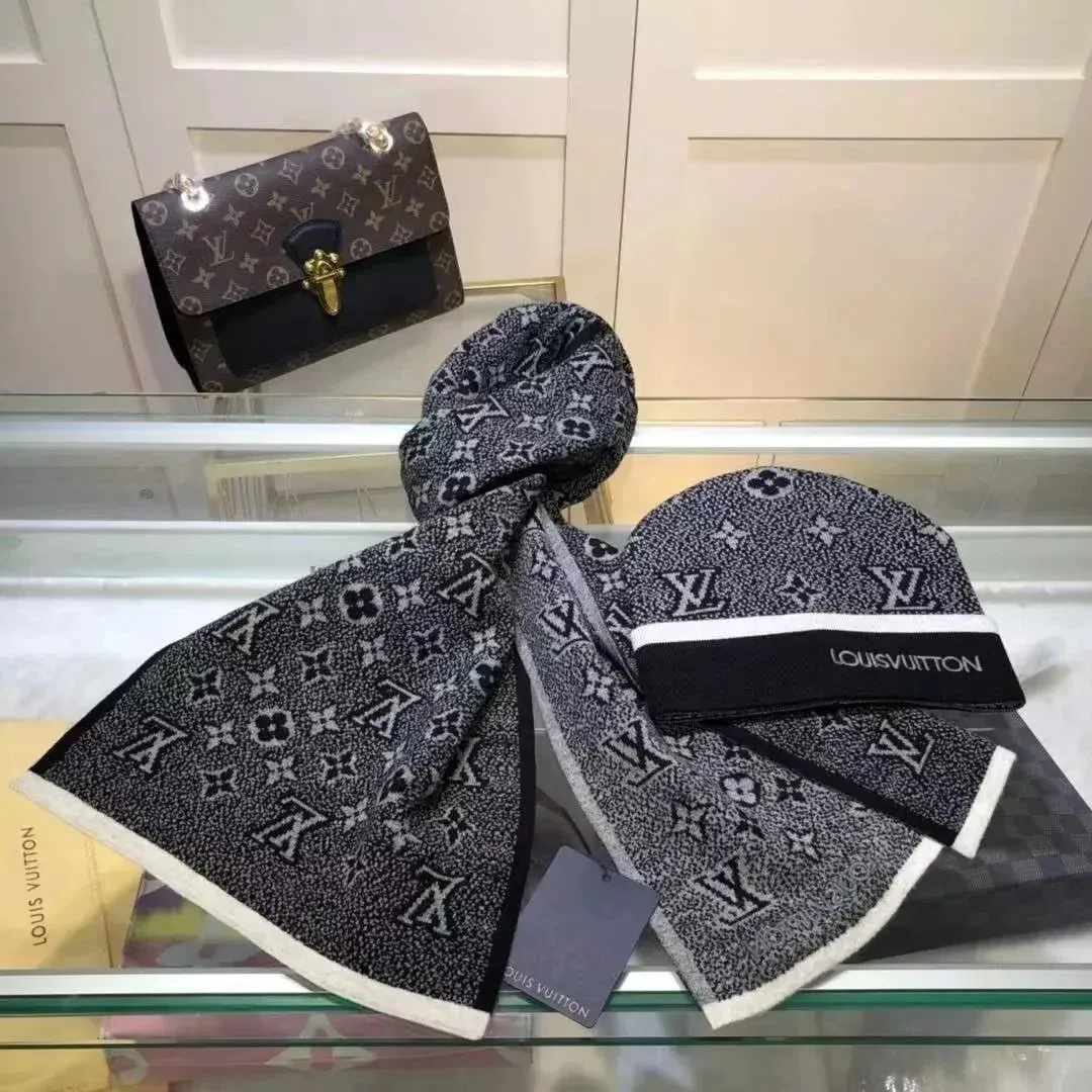 Louis Vuitton Monogram Scarf & Beanie Set T202# Grey