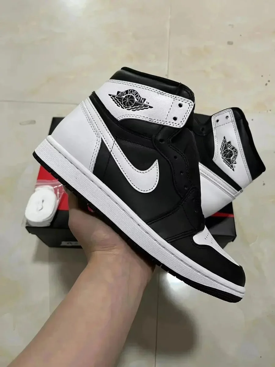 Nike Air Jordan 1 Black/White Sneakers