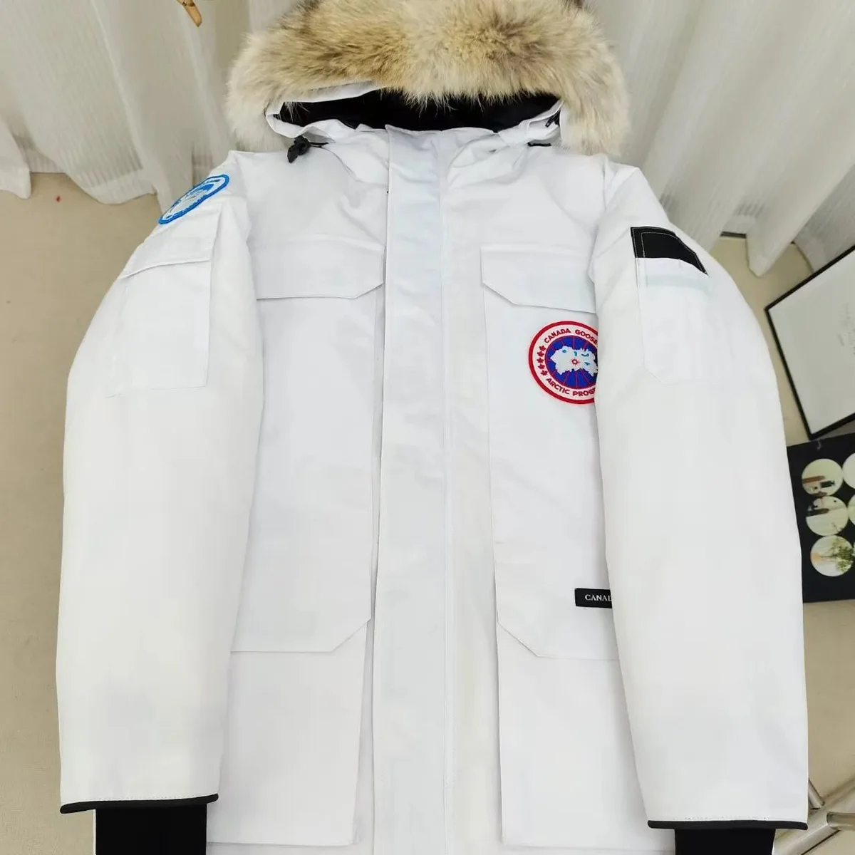 Canada Goose Expedition 32 Expedition Parka White Parka