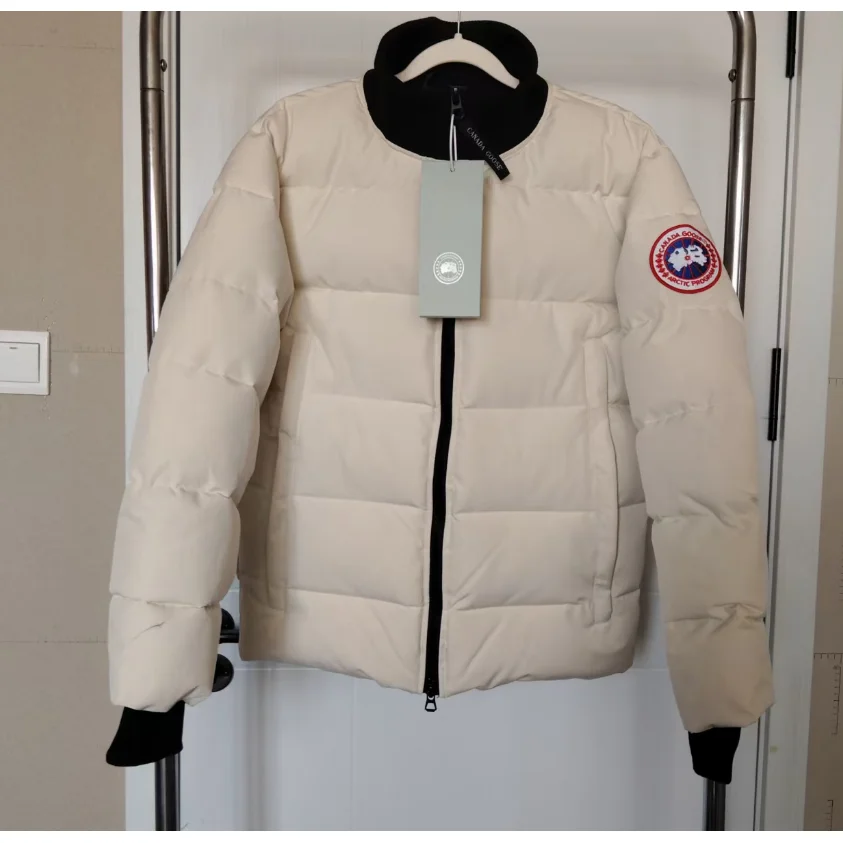 Canada Goose Chilliwack Beige Down Jacket