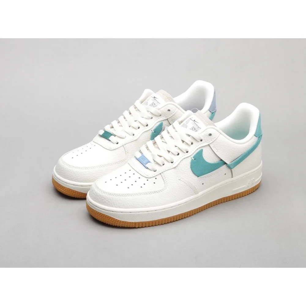 Nike Air Force 1 Sail/Teal Sneakers