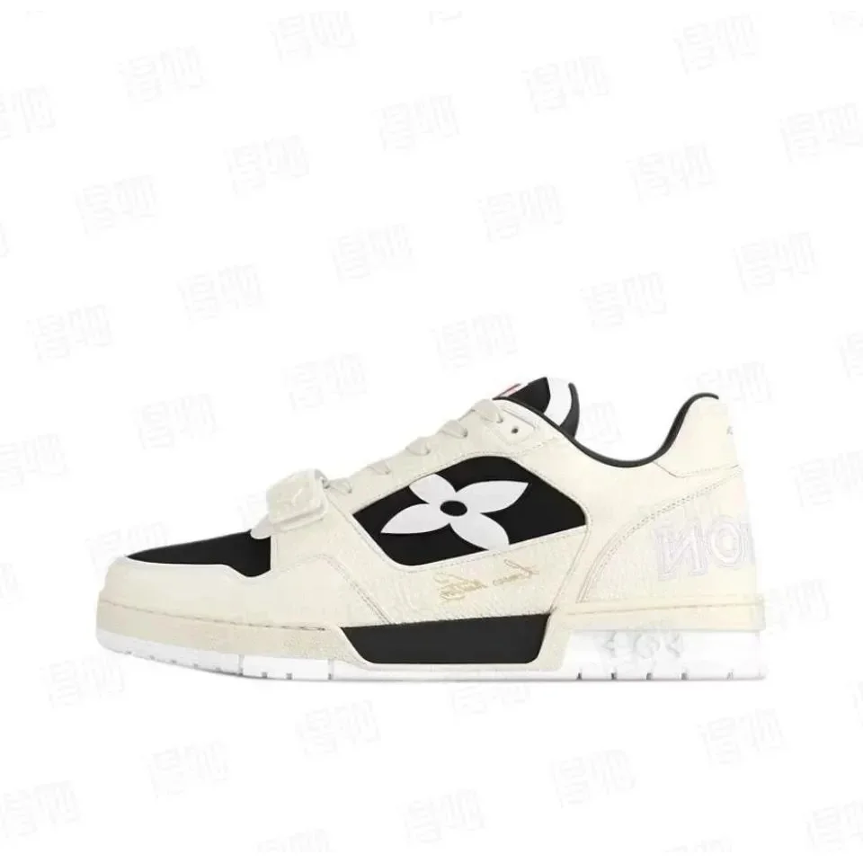 Louis Vuitton Tabi 24四叶草白黑 Sneakers