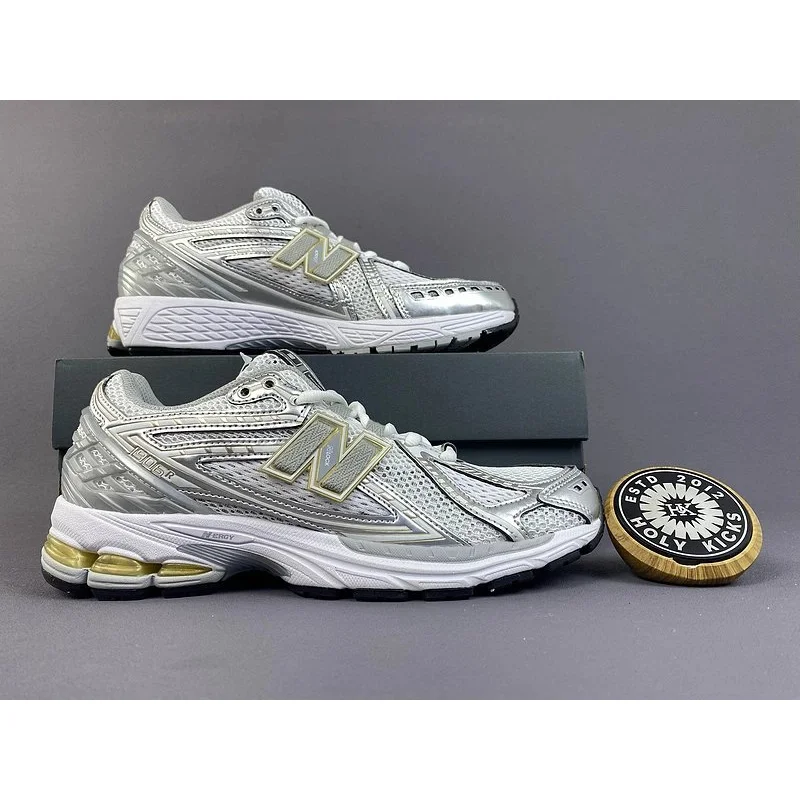 New Balance 2002R Silver/Gold Sneakers