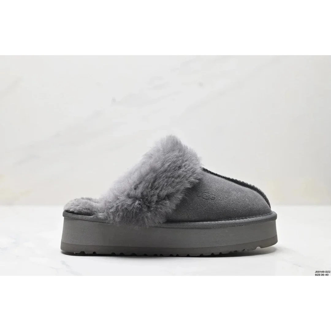 UGG Classic Short Grey Slippers