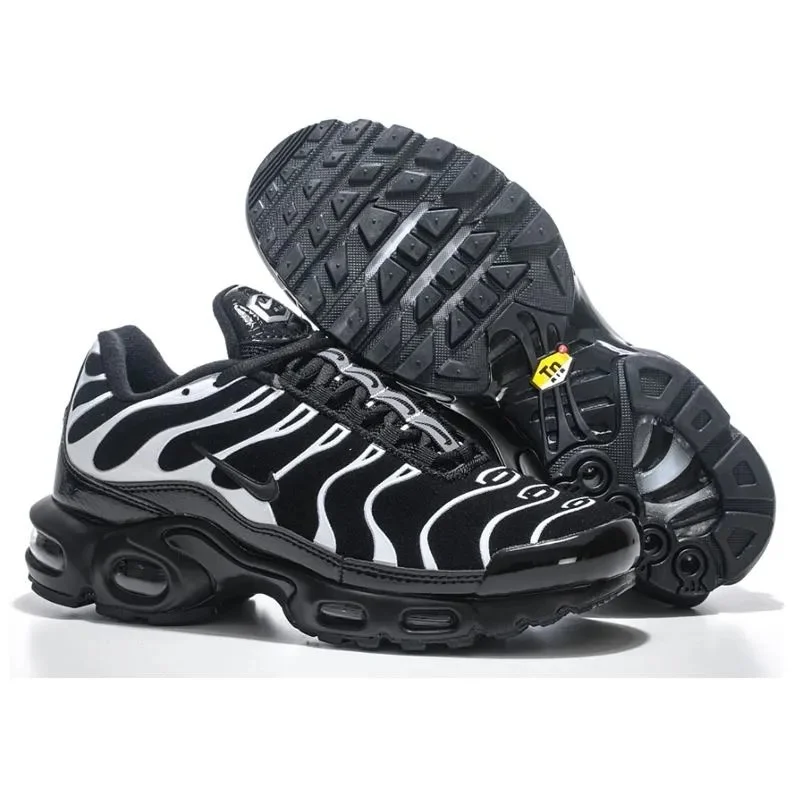 Nike Air Max Tuned Max Black/White Sneakers
