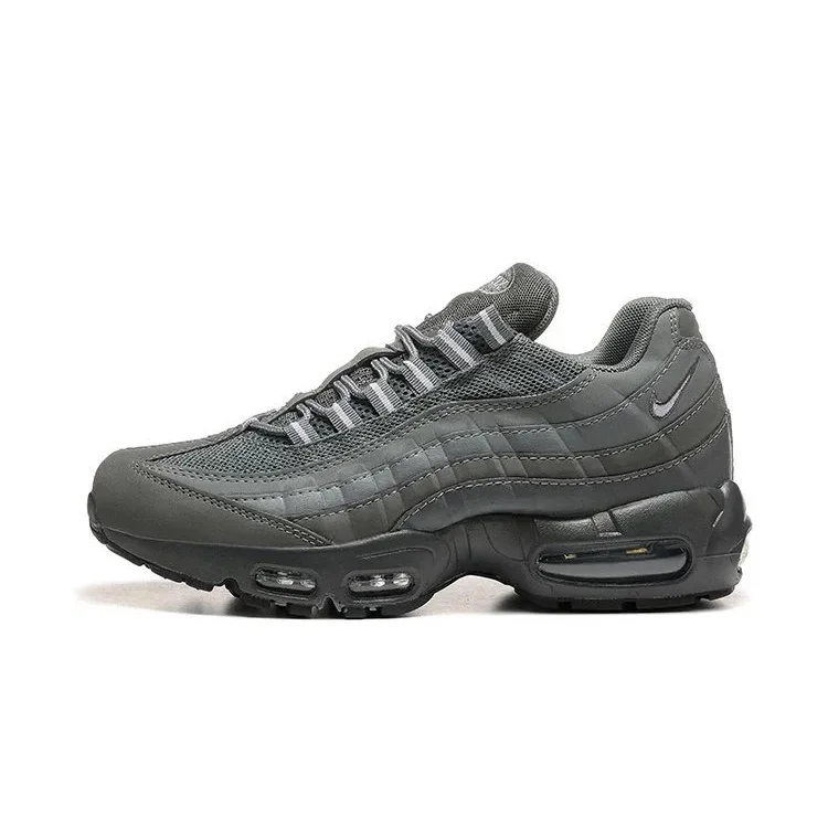 Nike Air Max 95 Triple Black Sneakers
