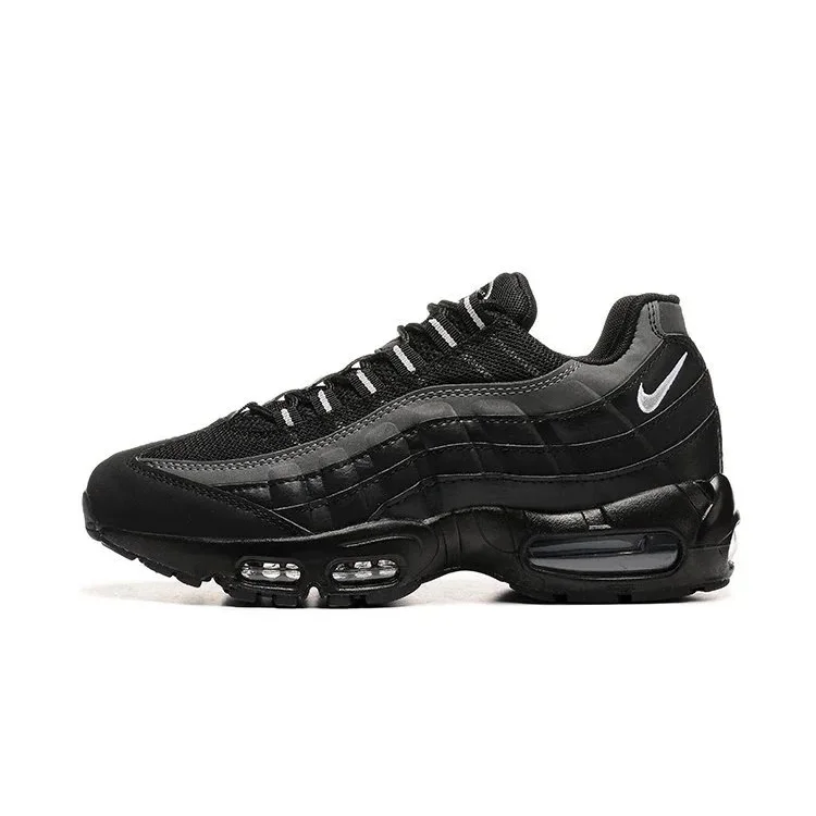 Nike Air Max 95 Triple Black Sneakers