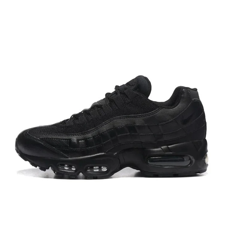 Nike Air Max 95 Triple Black Sneakers
