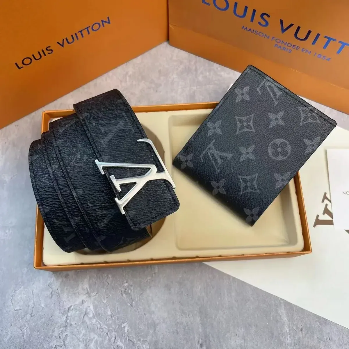 Louis Vuitton Neverfull Monogram Belt & Wallet Set