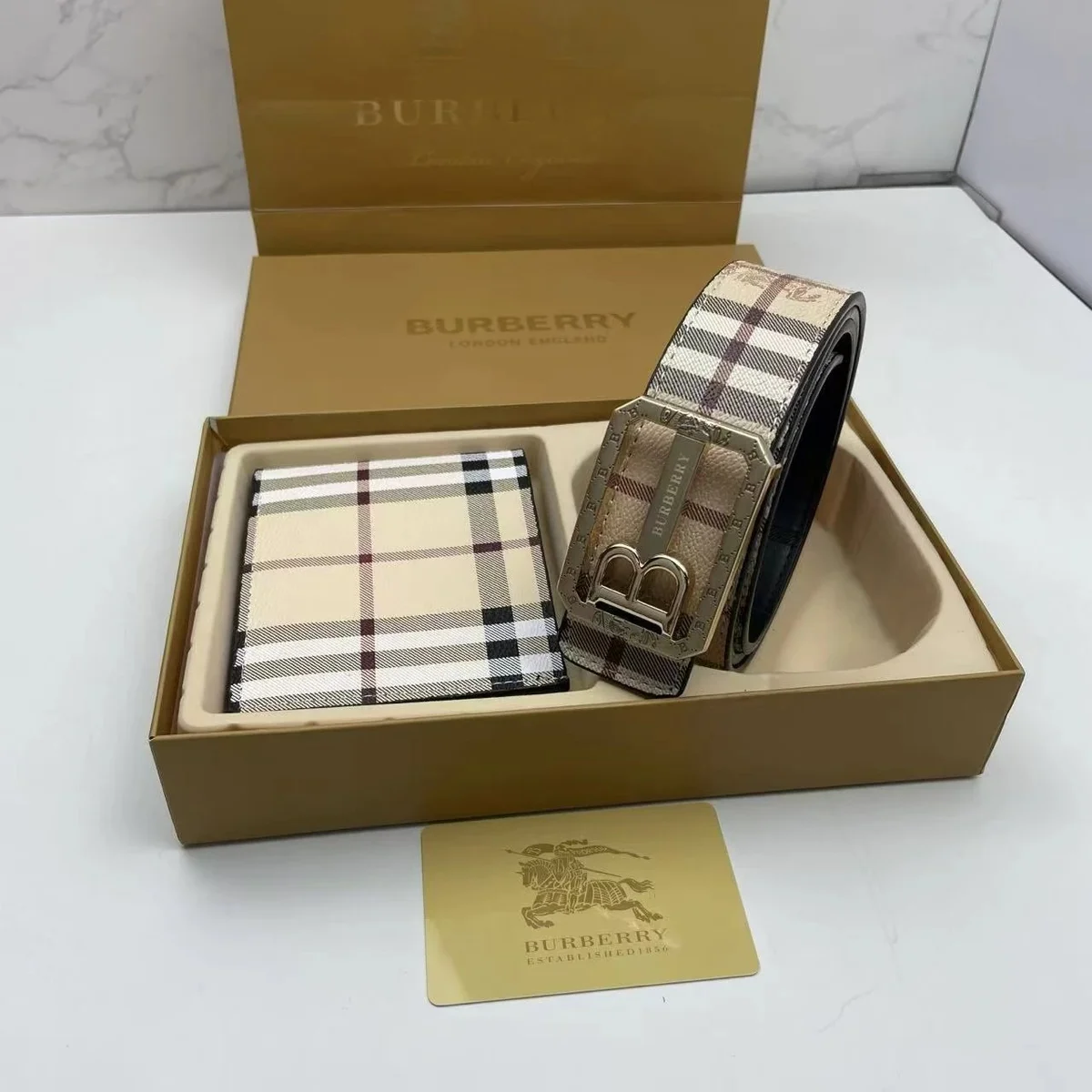 Burberry Nova Check Belt & Wallet Set in Beige