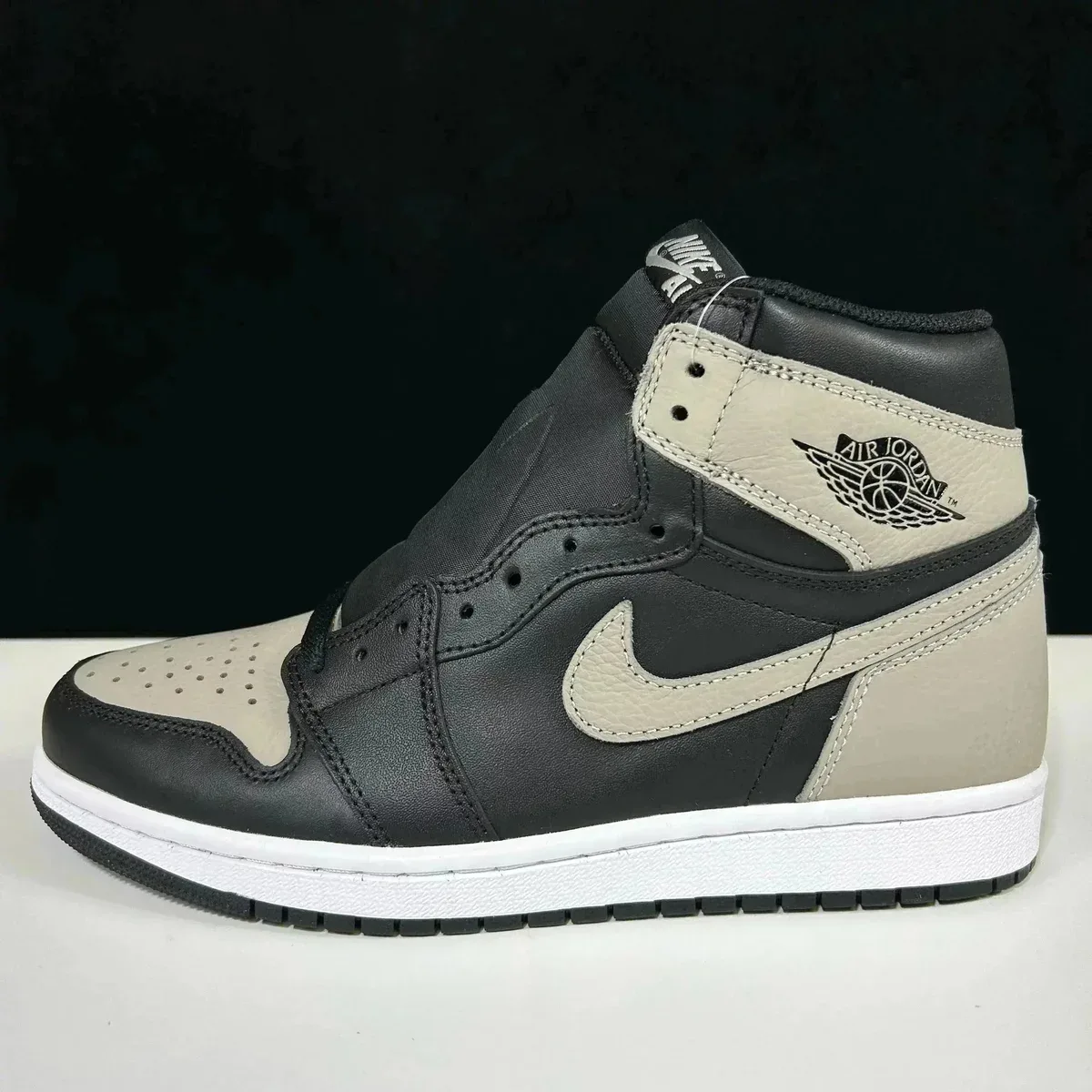 Nike Air Jordan 1 Black/Sail Sneakers