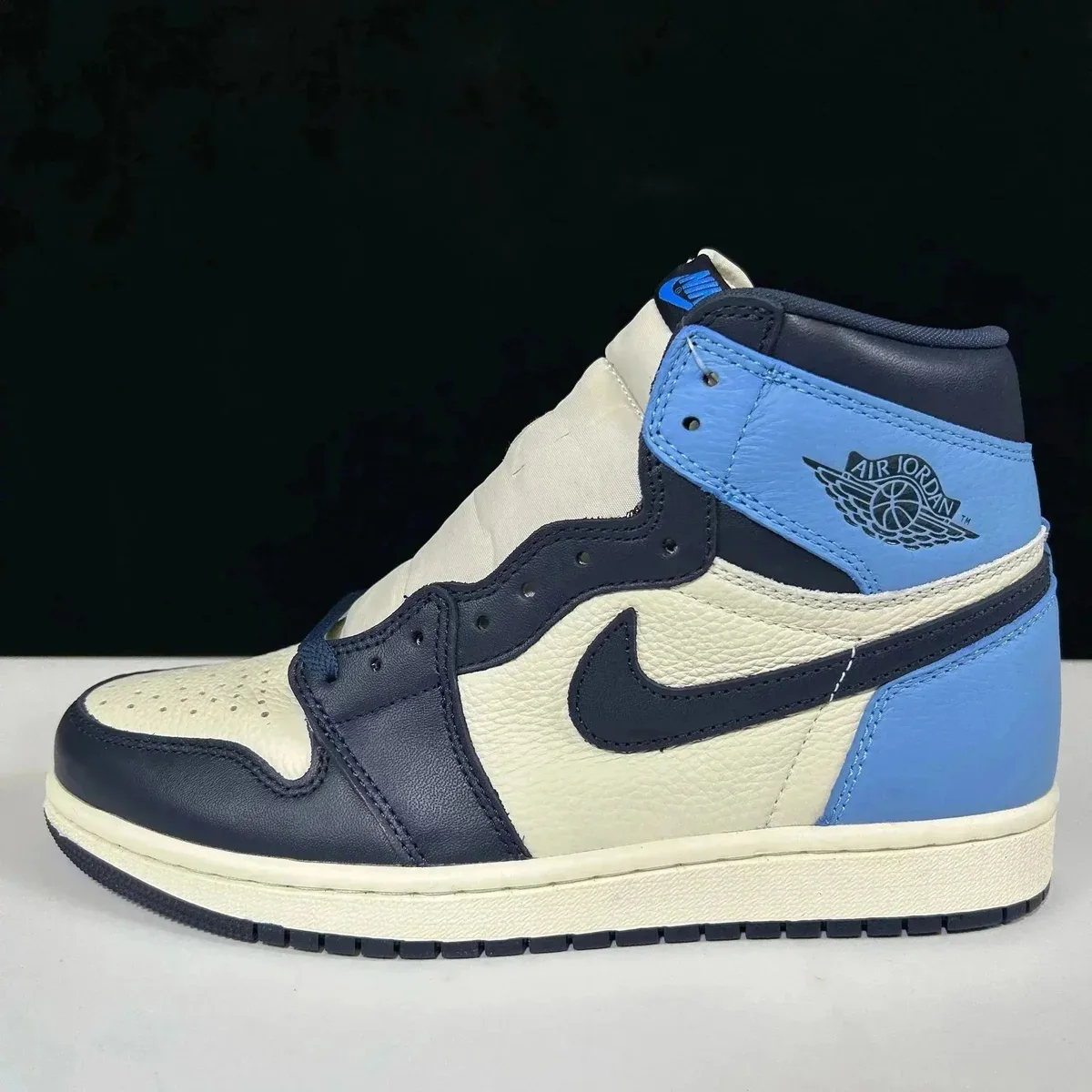 Nike Air Jordan 1 UNC Blue Sail Sneakers