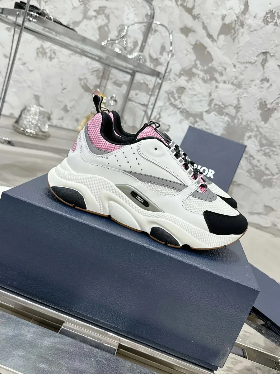 Dior Dior Book Tote White/Pink Sneakers