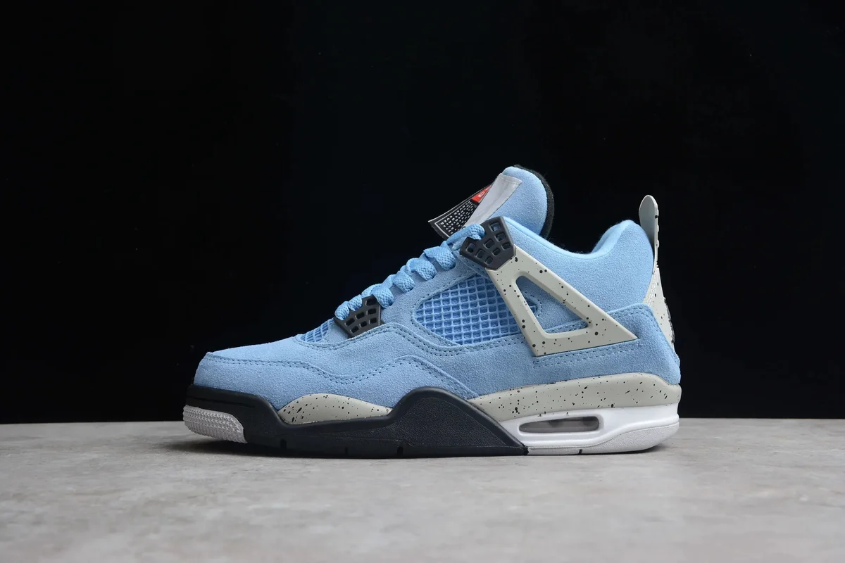Nike Air Jordan 4 University Blue Sneakers