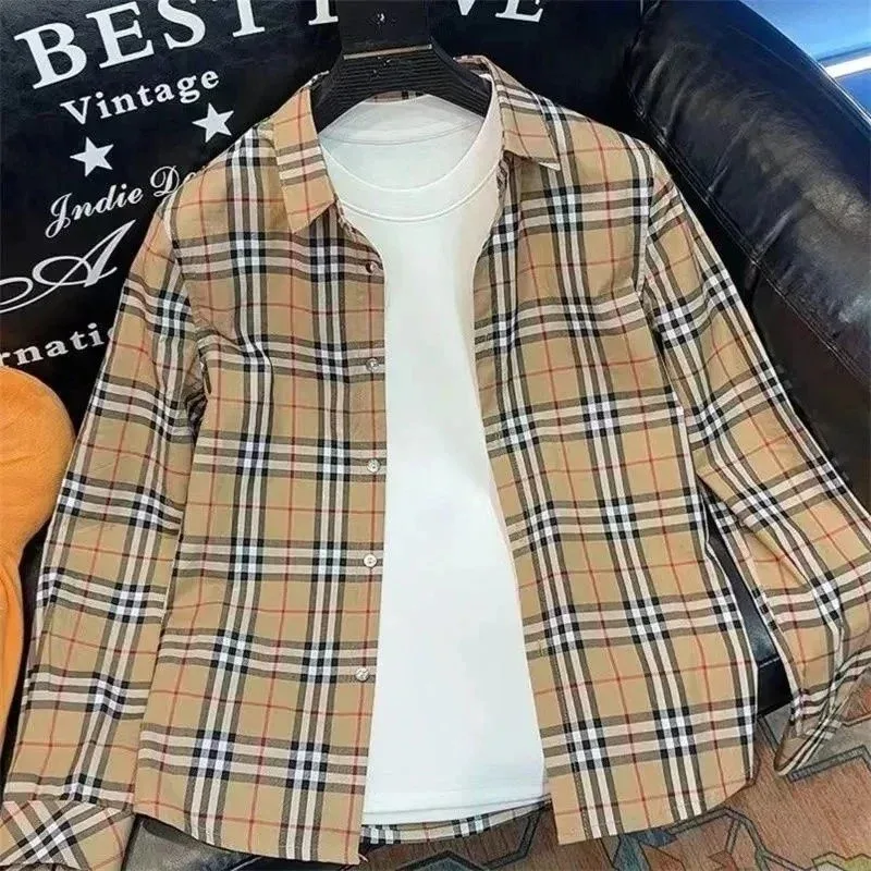 Unisex Plaid Button-Up Shirt in Beige/Black