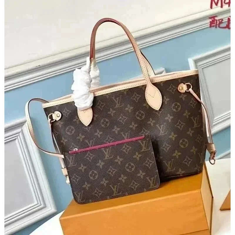 Louis Vuitton Neverfull Monogram Tote Bag