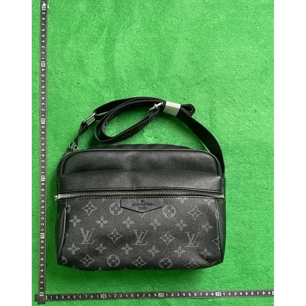 Louis Vuitton Neverfull Monogram Crossbody Bag Black