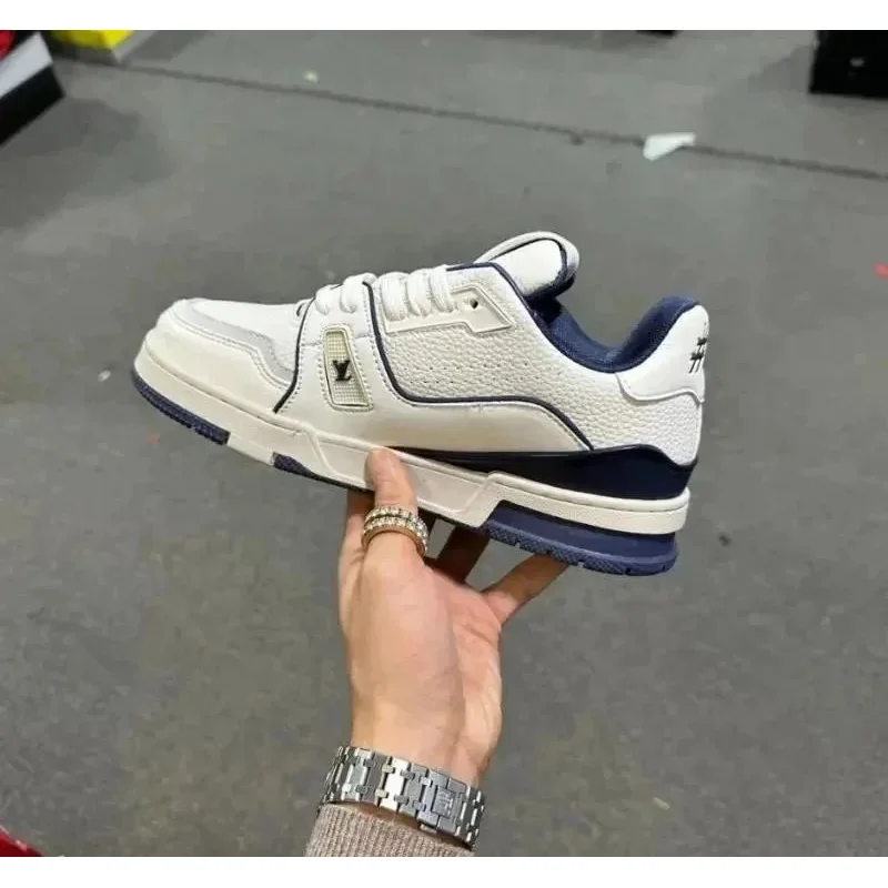 Louis Vuitton Tabi White/Navy Sneakers