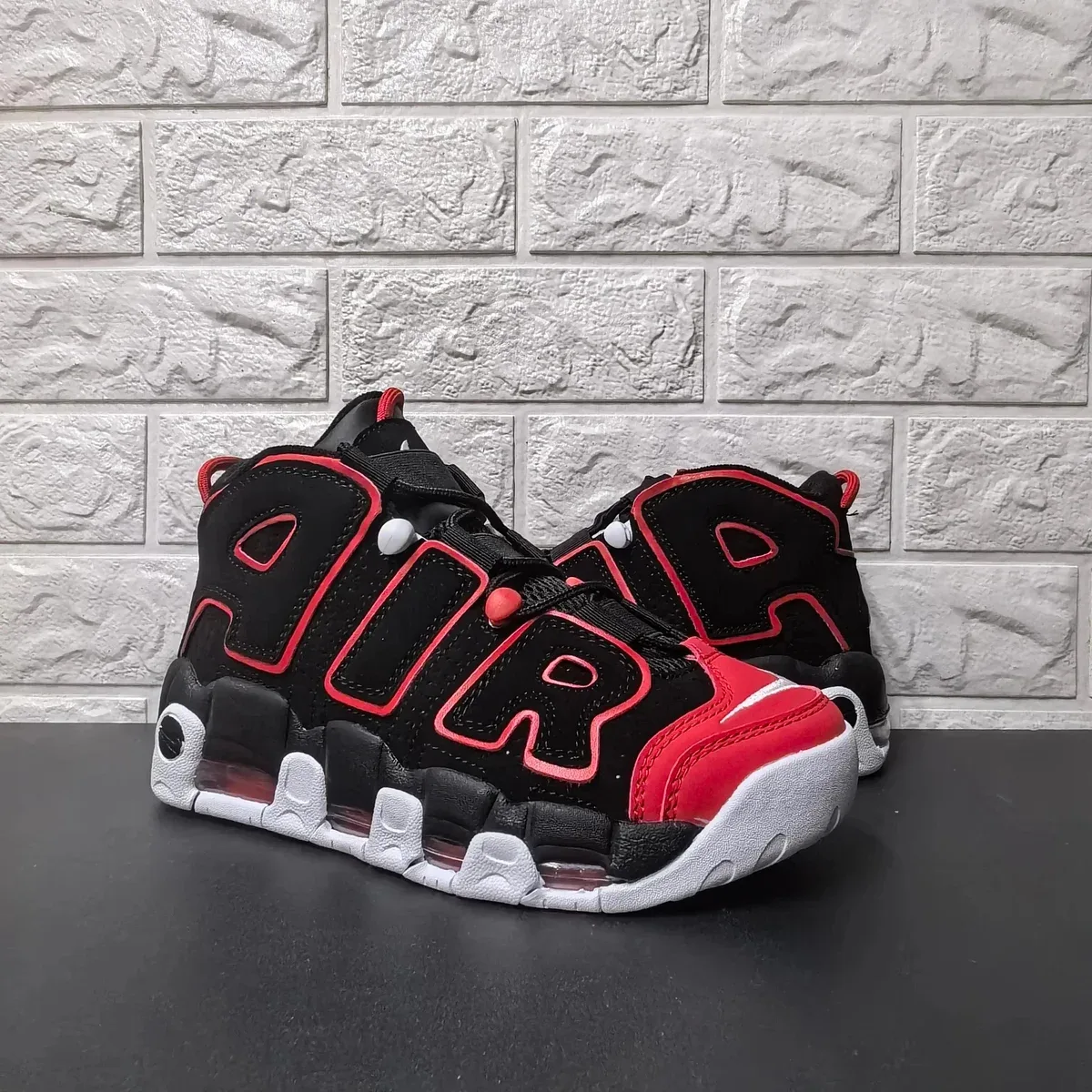Nike Air More Uptempo Black/University Red Sneakers