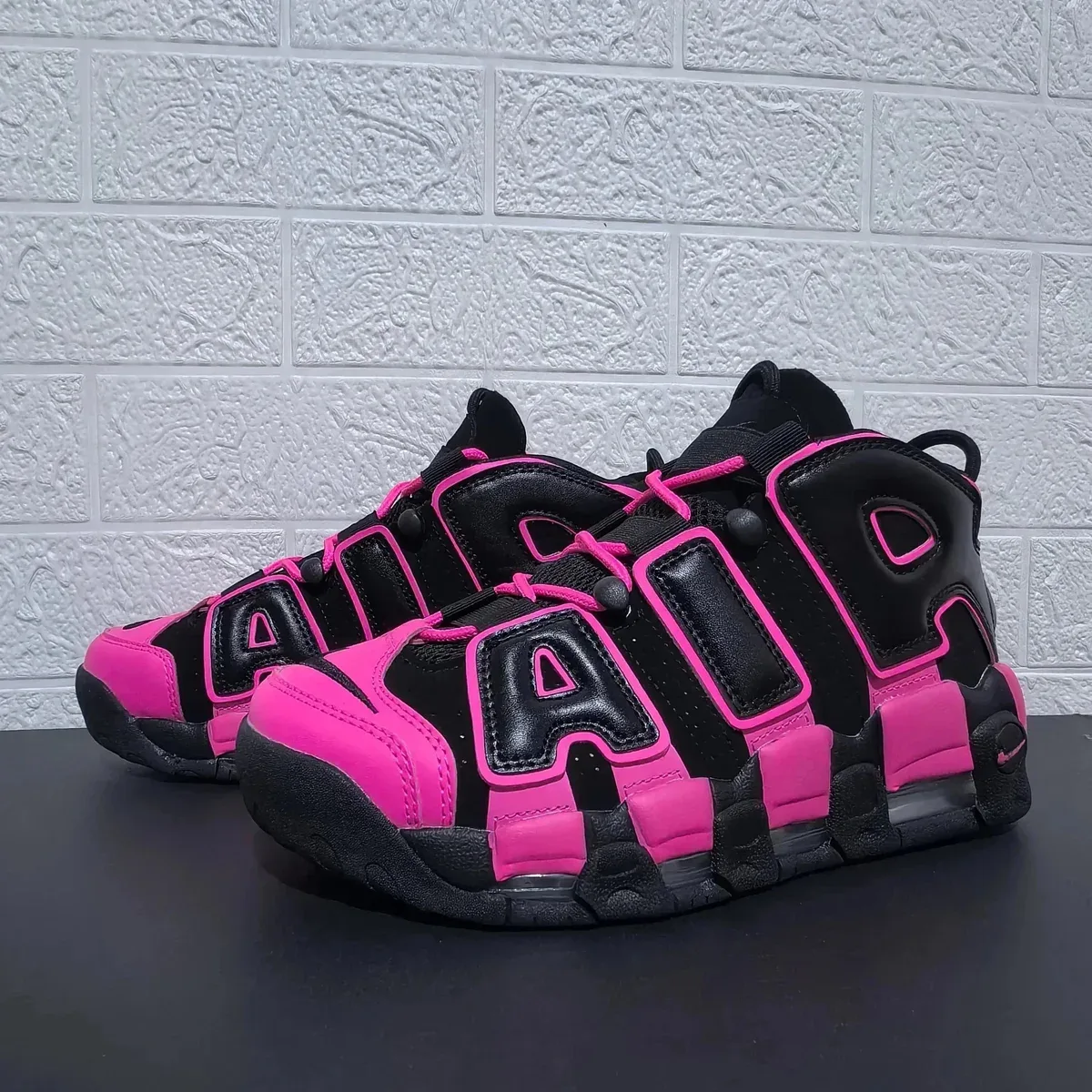 Nike Air More Uptempo Black/Pink Sneakers