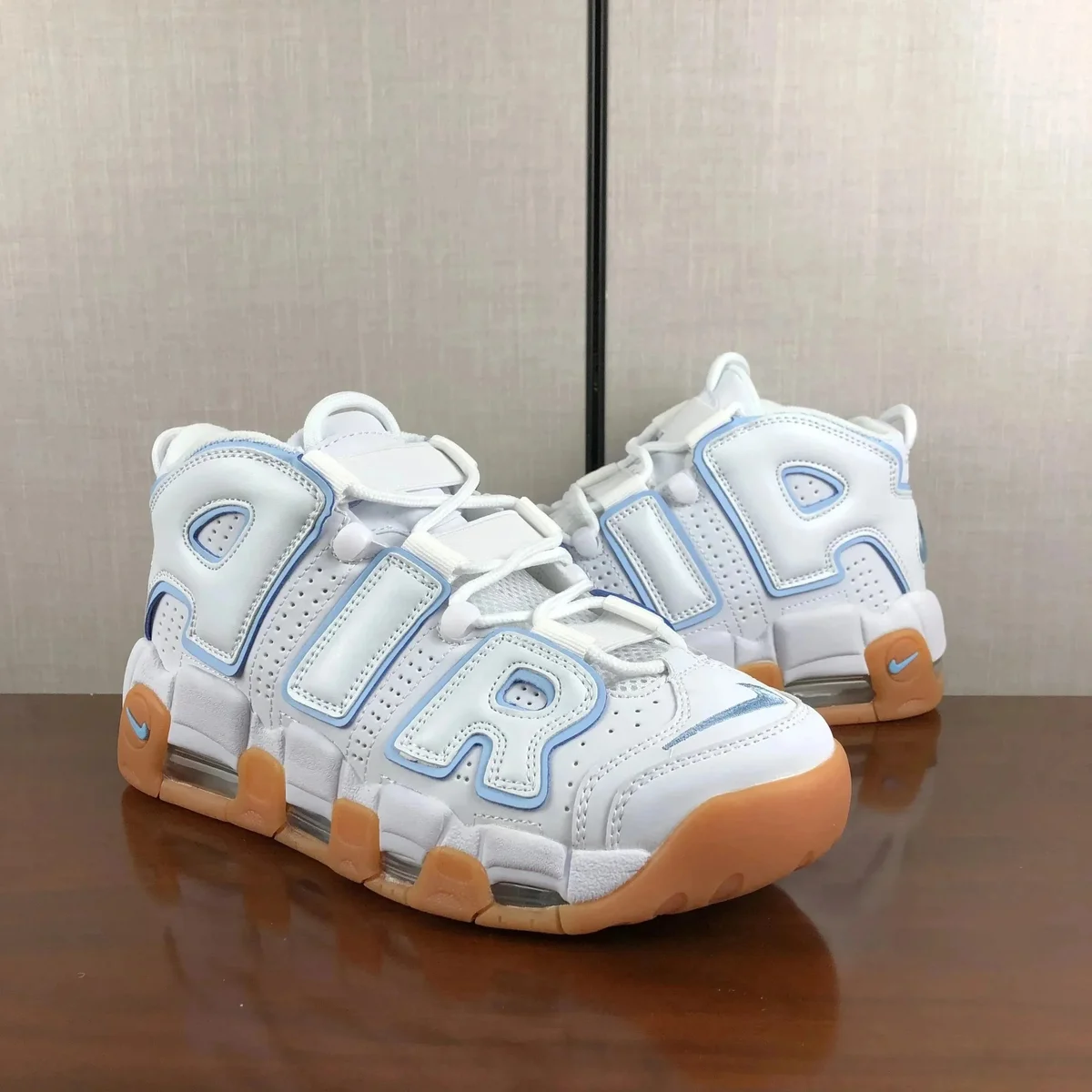 Nike Air More Uptempo Sail/University Blue Sneakers