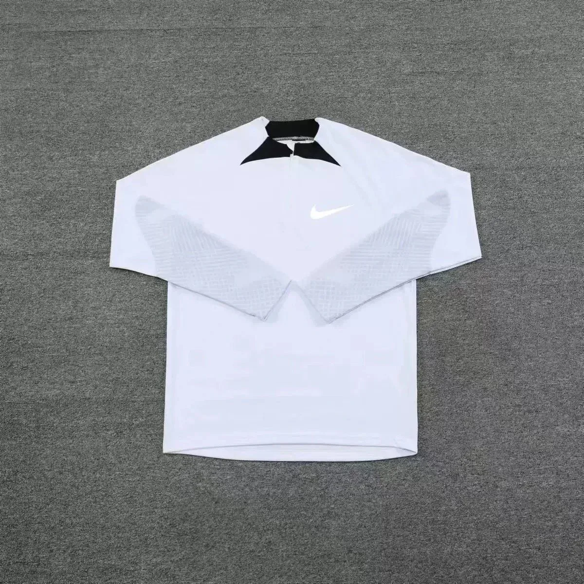 Nike White Solid Polo Shirt