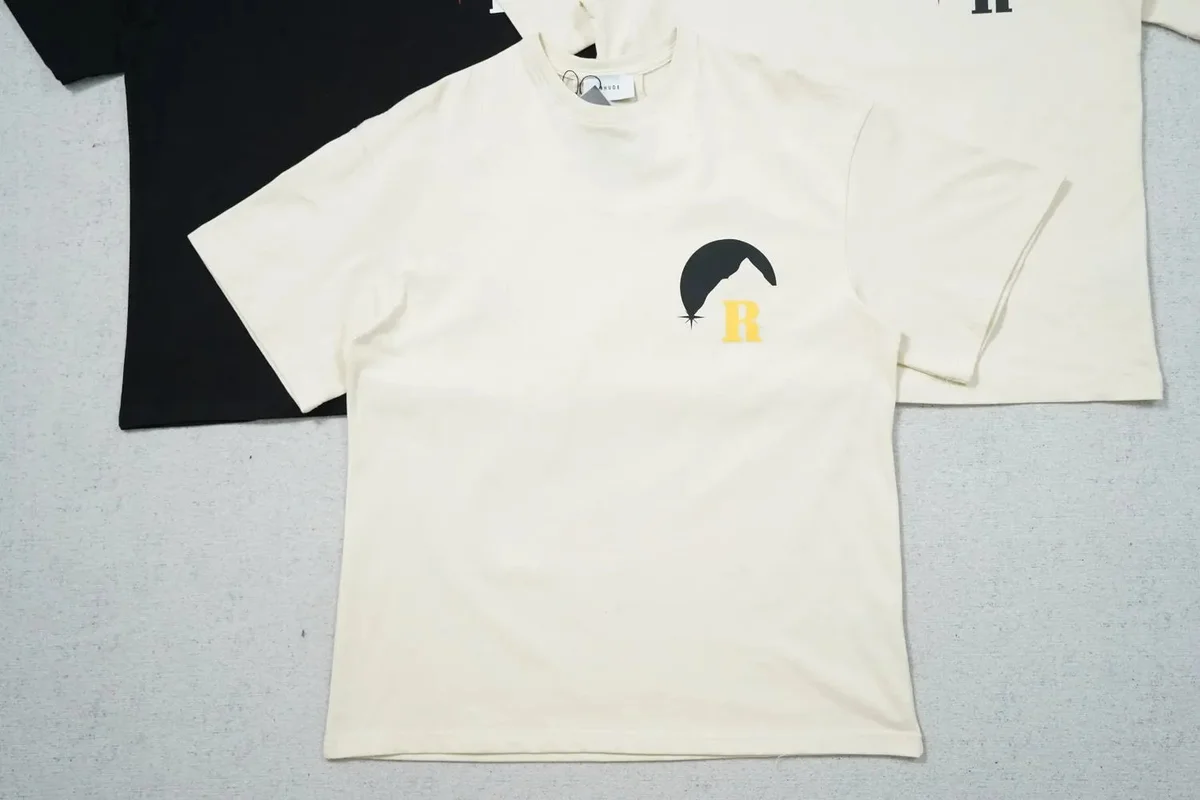 Unisex Beige 'R' Graphic T-Shirt