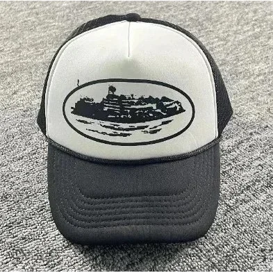 Black and White Trucker Hat with Boat Design Headwear