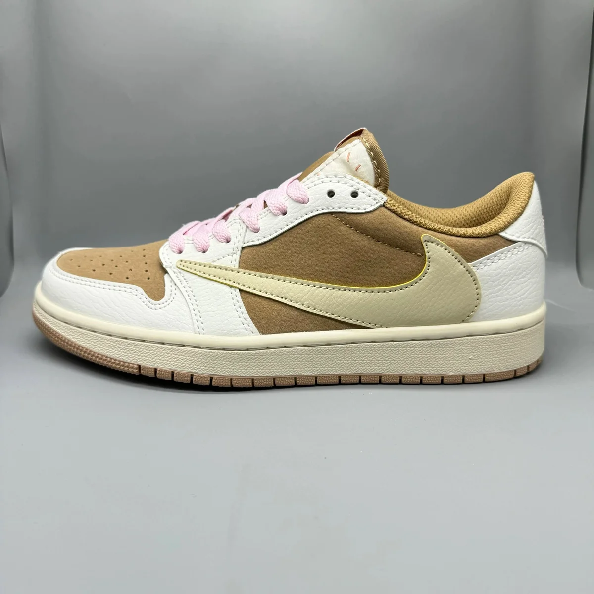 Nike Air Jordan 1 Low 'Pink Suede' Sneakers