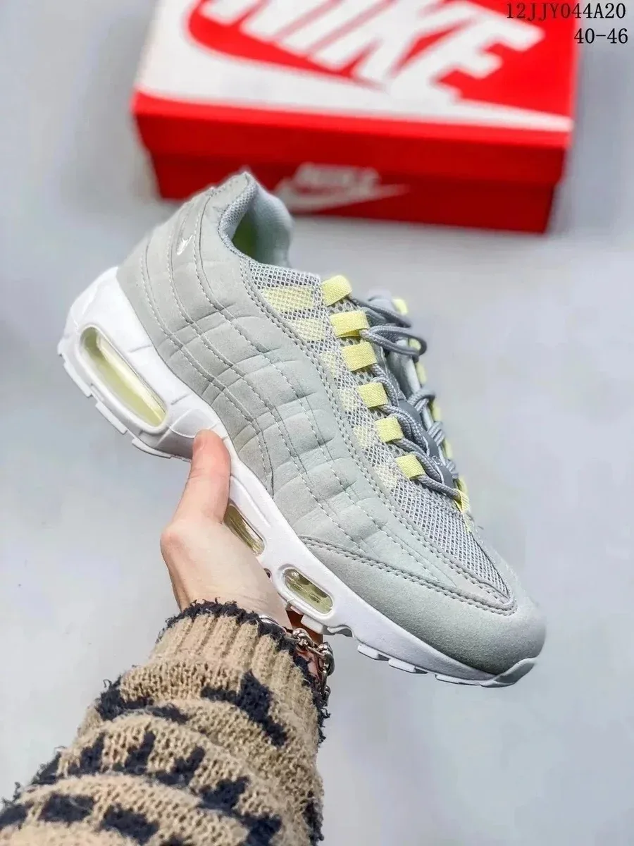 Nike Air Max 95 Sail/University Red Sneakers