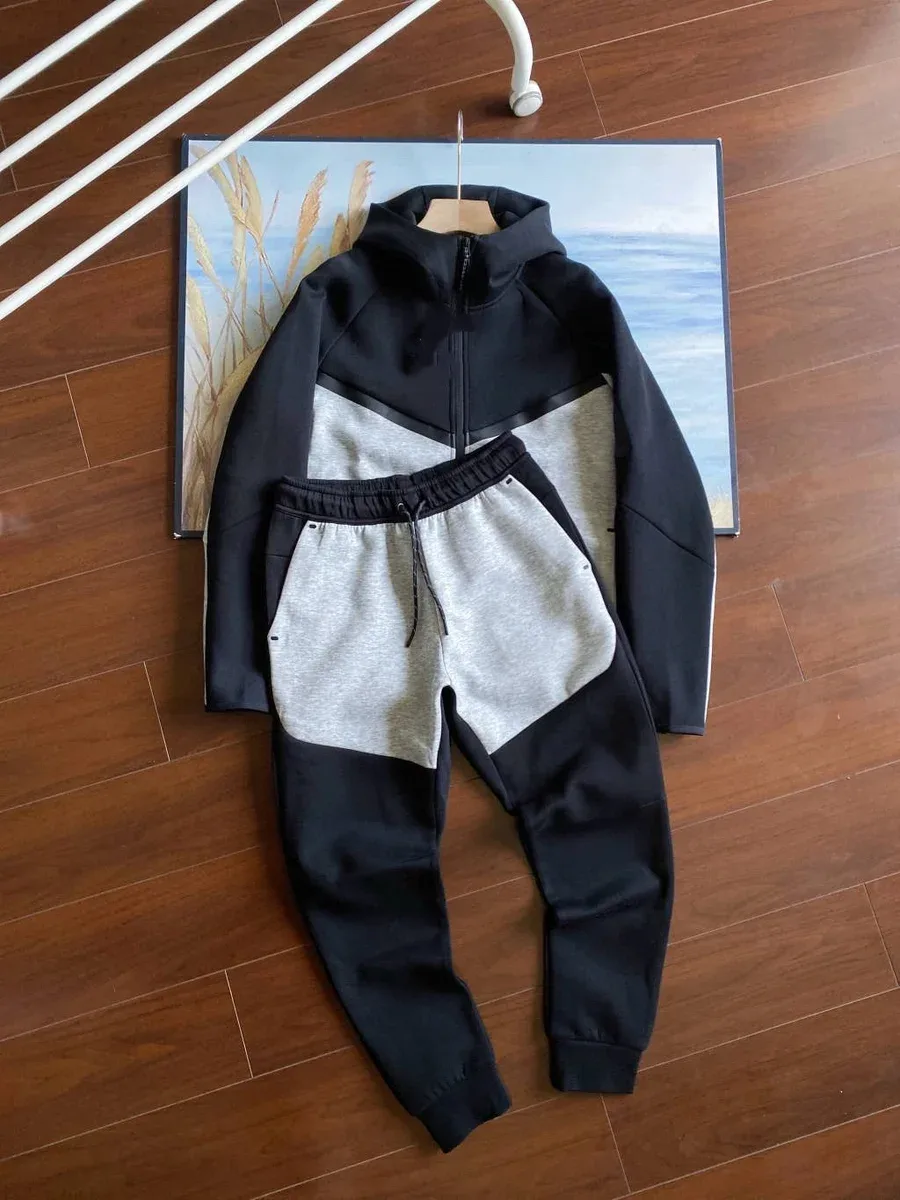 Nike Tech Fleece Black & Grey Hoodie & Pants Set