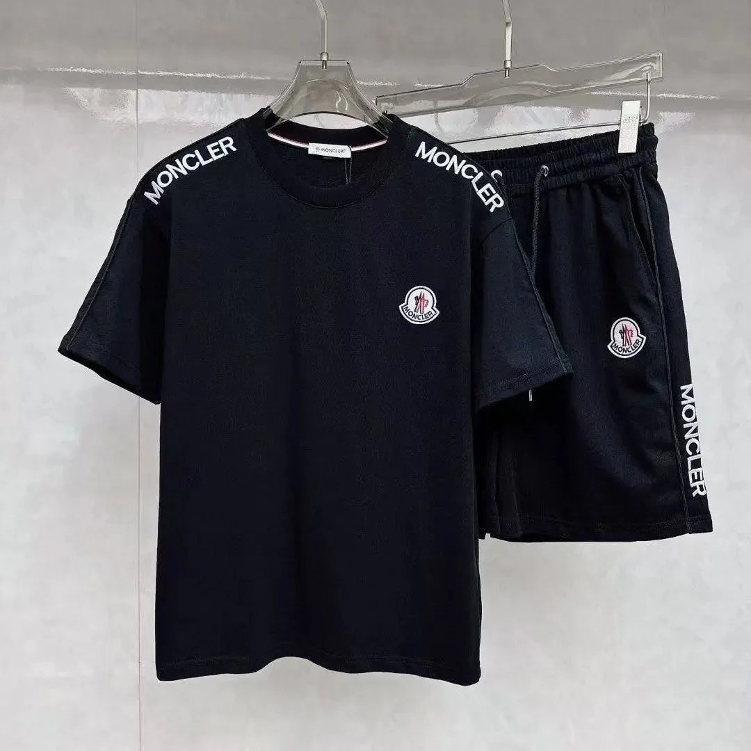 Moncler Black Set T-Shirt & Shorts
