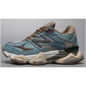 New Balance 900 Blue Denim Sneakers