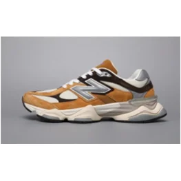 New Balance 900 Orange & White Sneakers