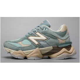New Balance 900 Light Blue & Beige Sneakers