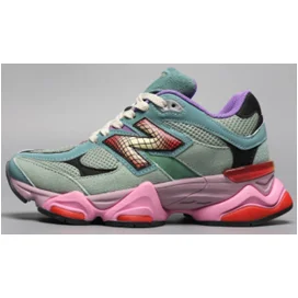 New Balance 900 Teal/Pink Sneakers