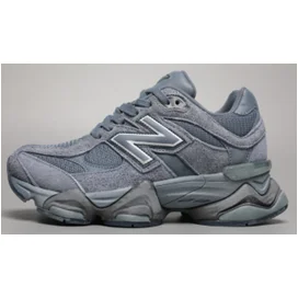 New Balance 900 Grey Sneakers