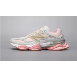 New Balance 900 Sail/Pink Sneakers
