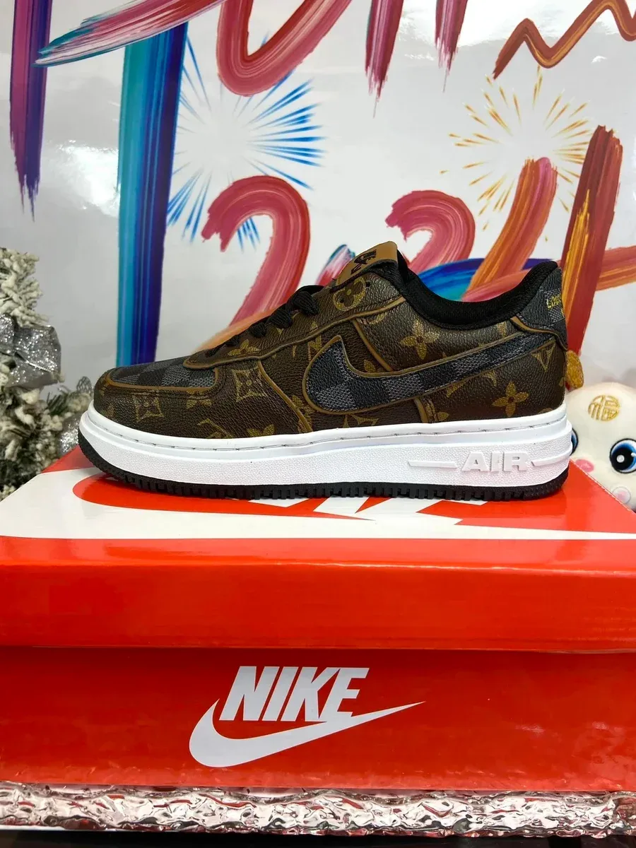 Nike Nike Air Force 1 Louis Vuitton Monogram Sneakers Brown - 1
