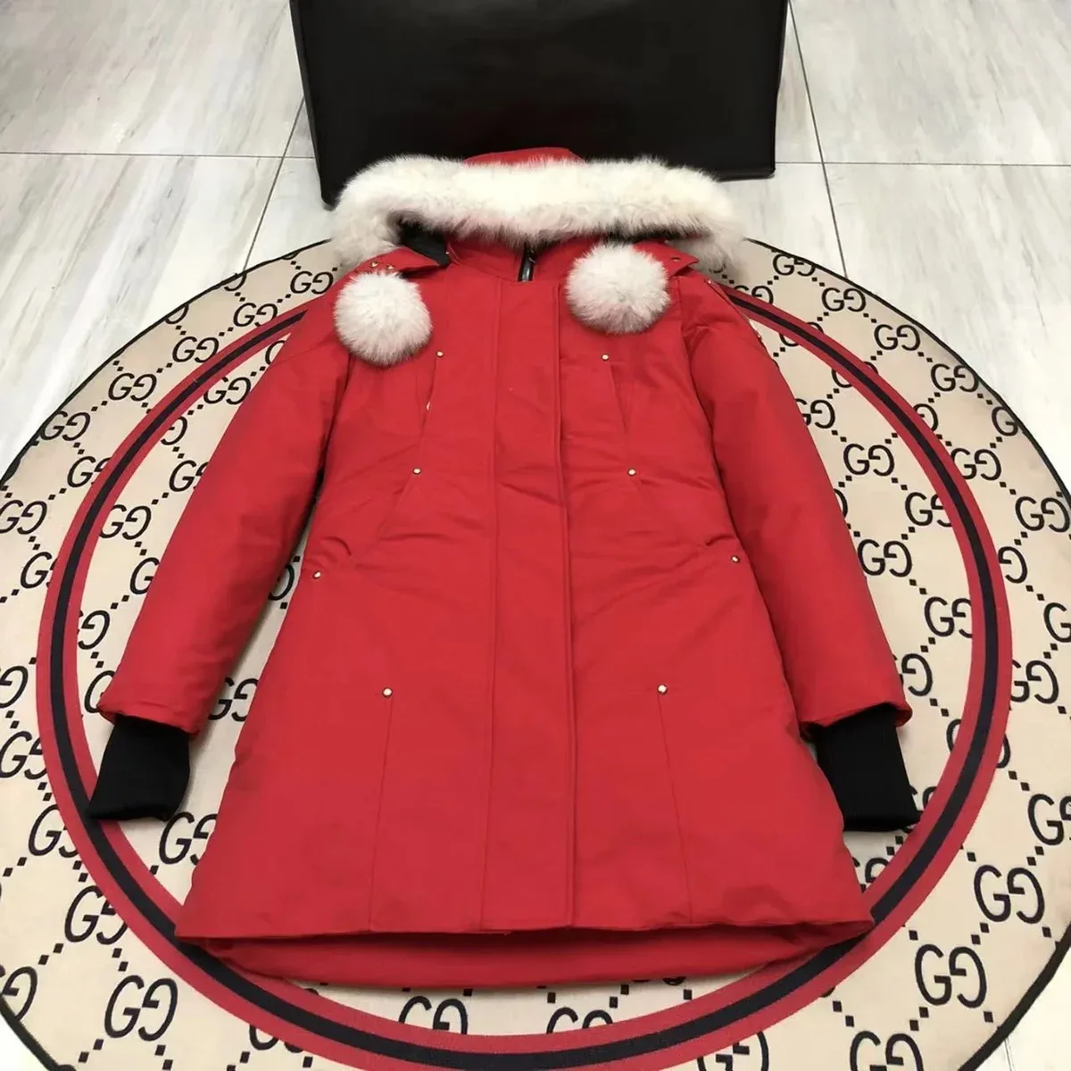 Red Long Puffer Coat with White Fur Trim and Pom-Poms