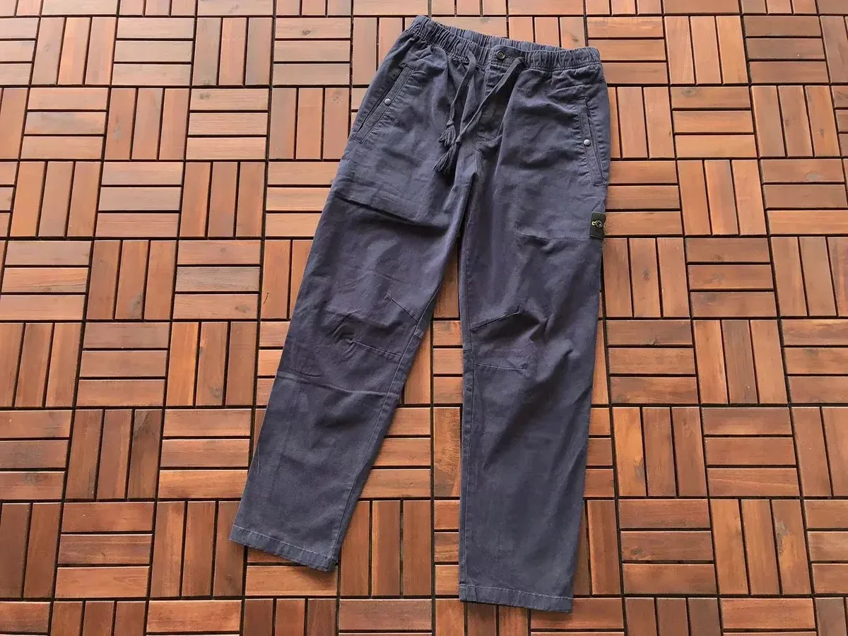 Stone Island 68-15 Navy Cargo Pants