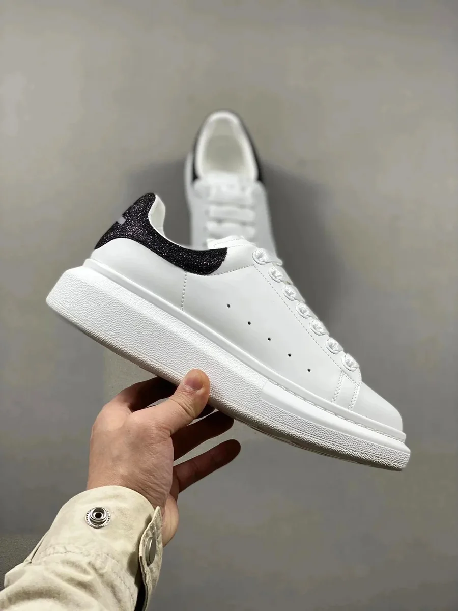 Alexander McQueen McQueen Oversized White/Black Sneakers