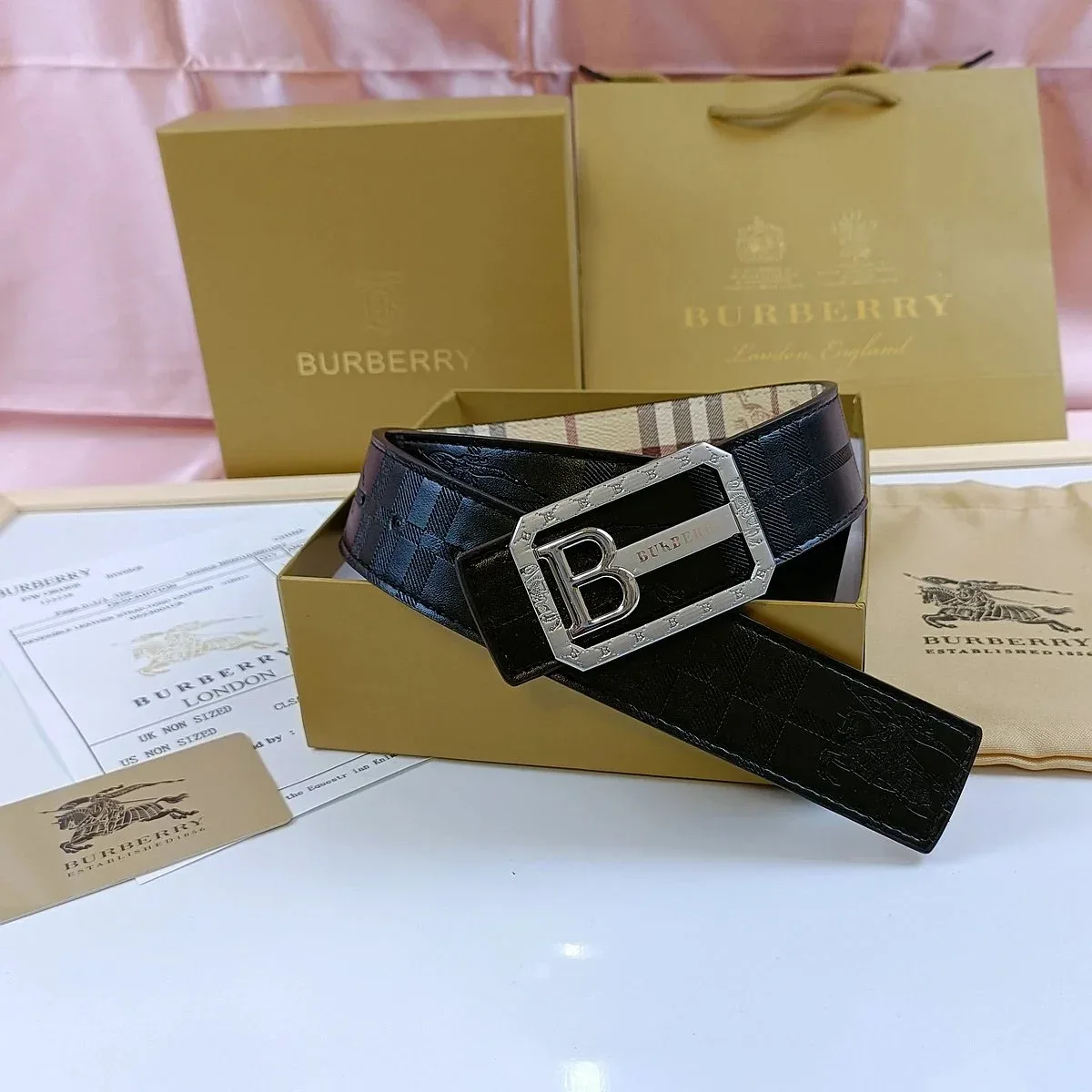 Burberry Bur-08-03 Belt Black Leather Belt