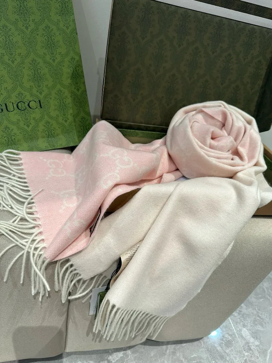 Gucci GG Monogram Scarf Pink & Cream